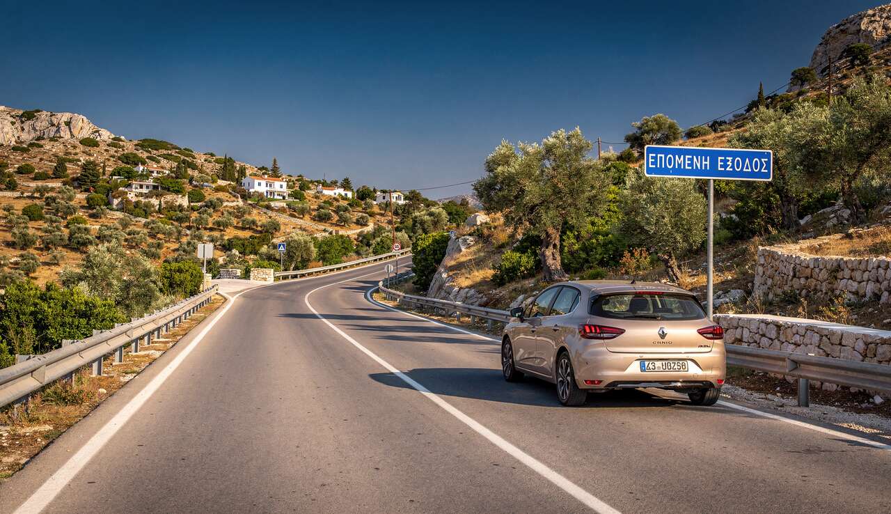 &eacute;tat des routes et infrastructures en gr&egrave;ce