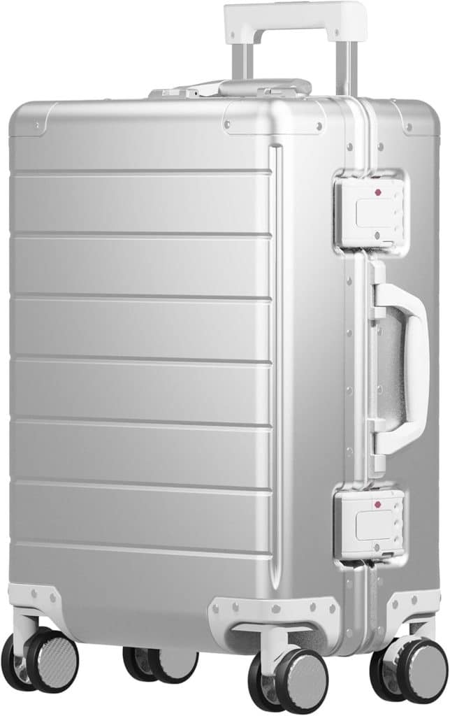 Test : valise de voyage aluminium - trolley TSA roues 360°