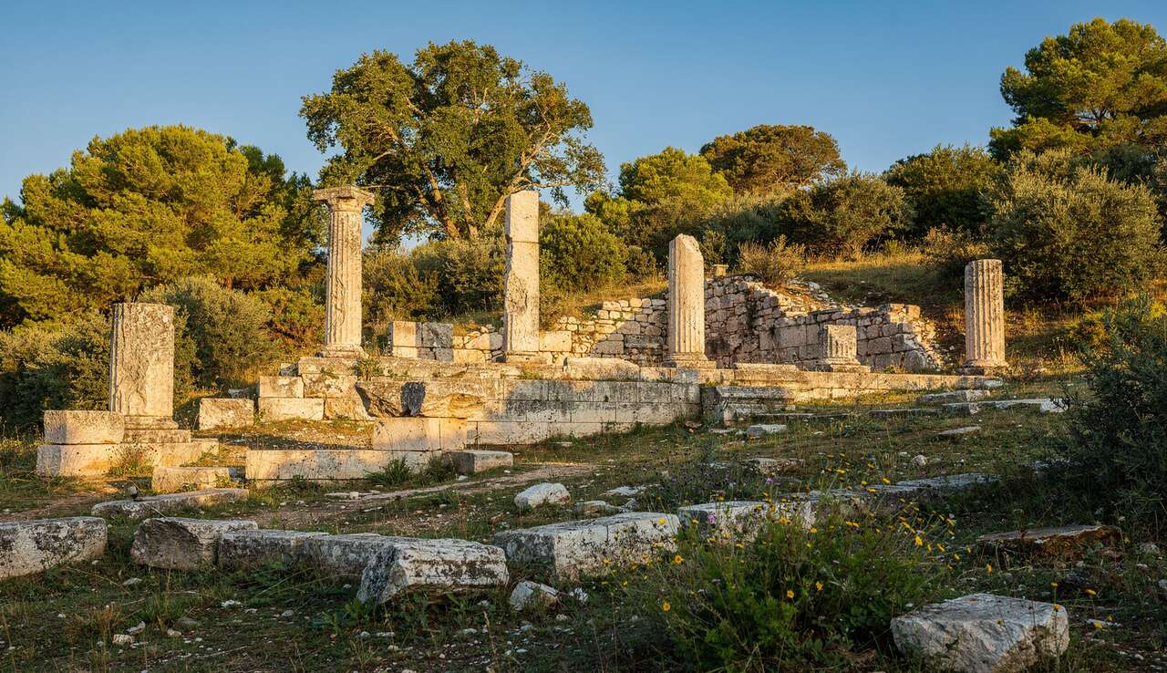 D&eacute;couverte du sanctuaire d'artemis &agrave; vravrona