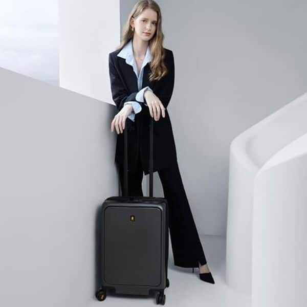 Découvrez notre test complet du bagage cabine LEVEL8. Pratique et sécurisé, ce trolley 35L avec poche PC et serrure TSA est idéal pour vos voyages. Analyse des fonctionnalités, avantages et inconvénients pour un choix éclairé.