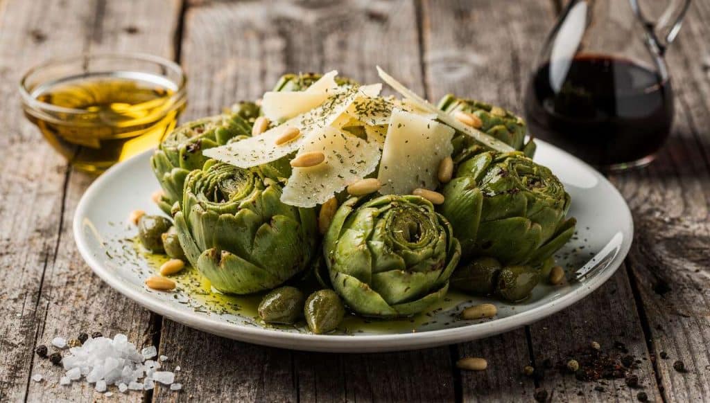 Salade d'artichauts poivrades : recette et astuces chef