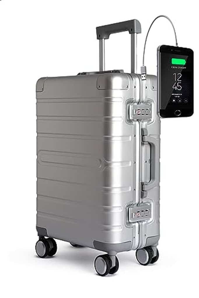 Test : valise cabine TOKYOTO aluminium argentée avec USB et serrure TSA