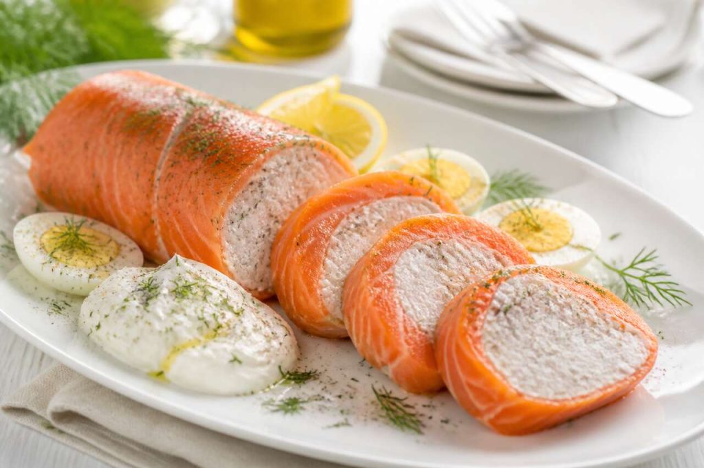 Recette de ballotines de saumon fumé au cabillaud