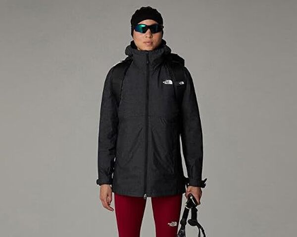 Découvrez notre test complet du sac de sport The North Face Base Camp 50L : capacité, confort, durabilité et performances pour vos aventures.
